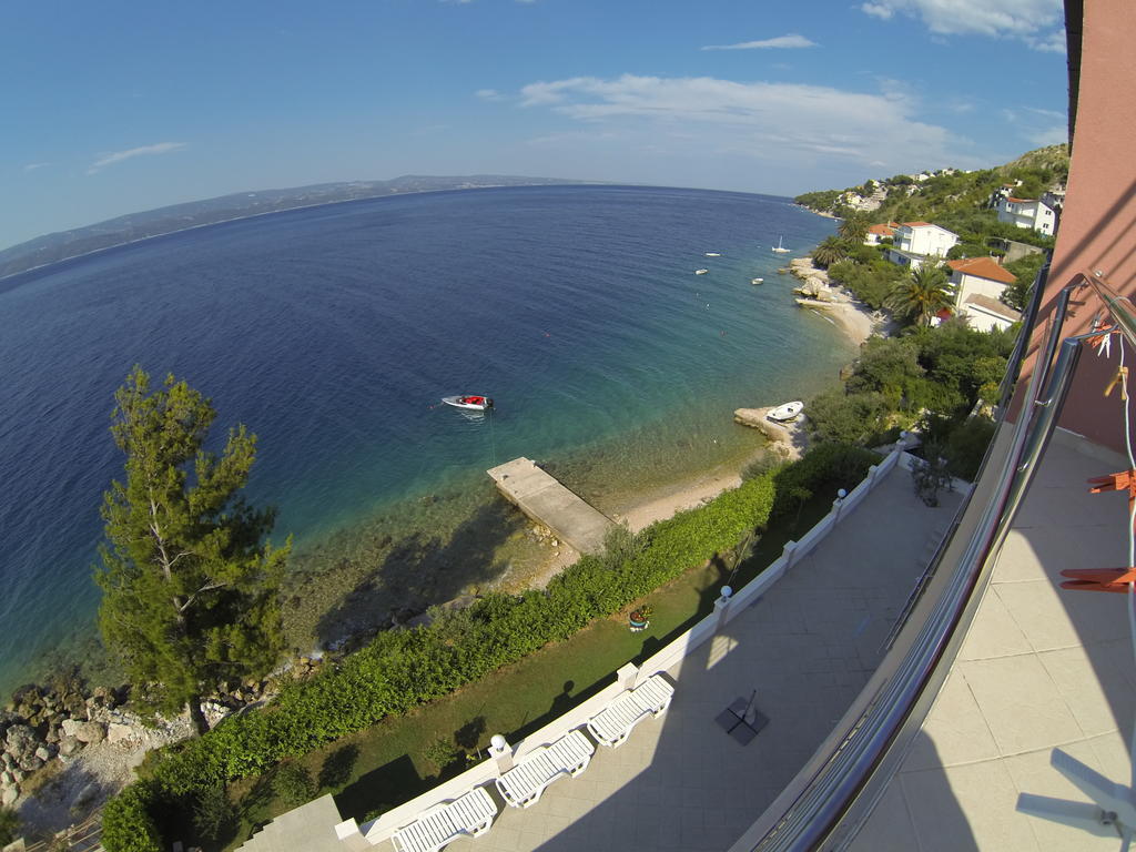 Apartments Villa Amalia Omiš Buitenkant foto